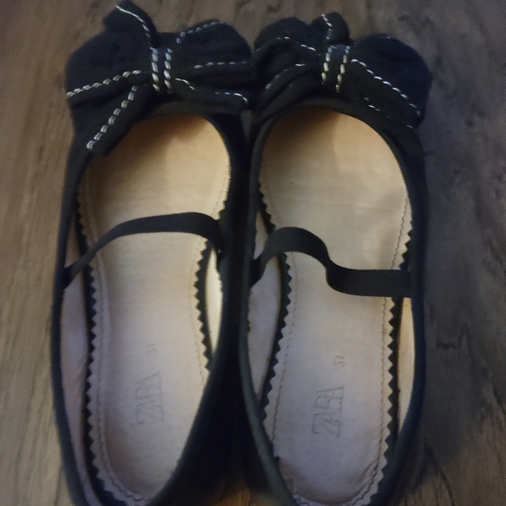 Zara, Girls black shoes, size13